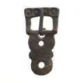 Single Loop Sub-Rectangular Buckle with Integral Plate