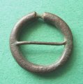 Disc-on-Pin Buckle